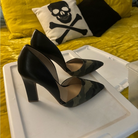 Camouflage heels - Picture 2 of 3